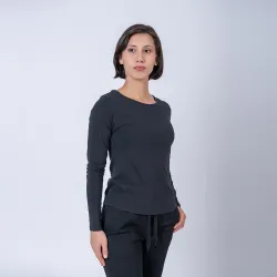 Camiseta Dama ML Cuello U Negra