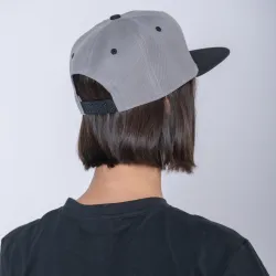 Gorro 5040 Visera Plana gris melange/negro